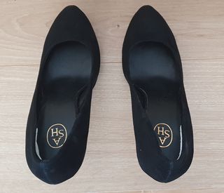 Preciosos zapatos de plataforma y tacón de ASH