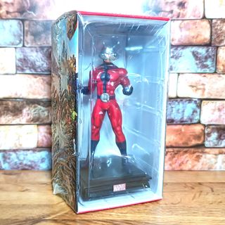 Action figure Ant-Man con poster e storia 