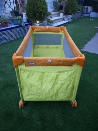 Cuna de viaje 2 niveles Jane