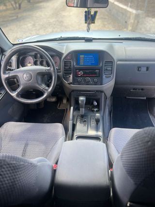 Mitsubishi Montero 2001
