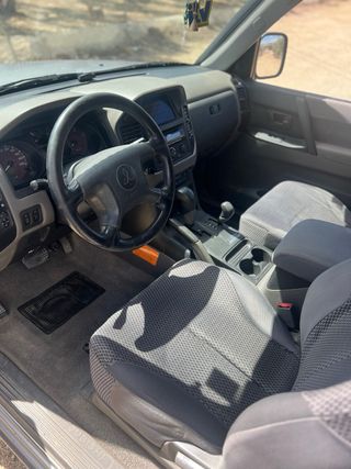 Mitsubishi Montero 2001