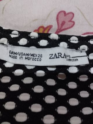 Mono acampanado.