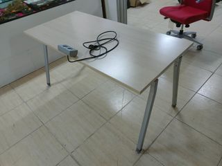 mesa de oficina 1,40*0,67