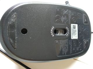 Teclado y ratón HP con muy poco uso ambos.