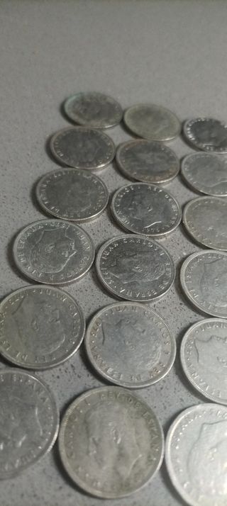 30 monedas de 5 pesetas (duros). Juan Carlos .