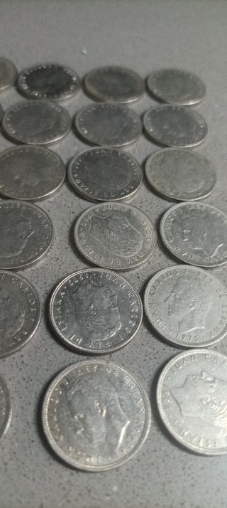 30 monedas de 5 pesetas (duros). Juan Carlos .