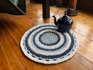 Alfombra de trapillo redonda de gran tamaño