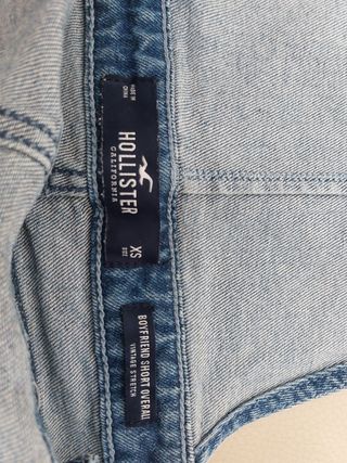 Mono vaquero Hollister talla XS.
