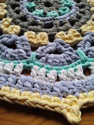 Mandala. Alfombra de trapillo redonda