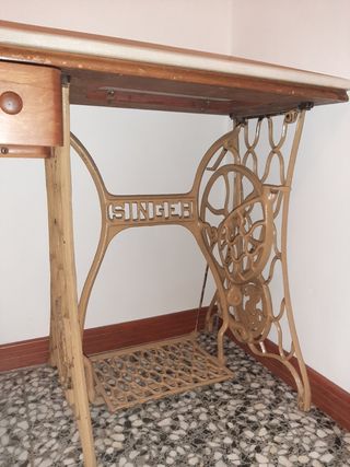 Mesa de máquina de coser