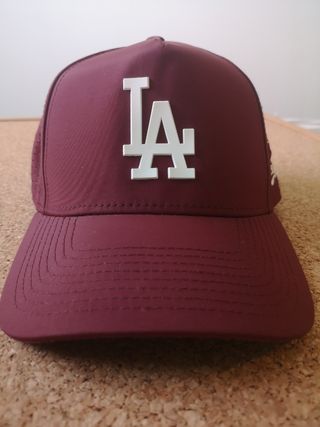 Gorra New Era LA granate nueva