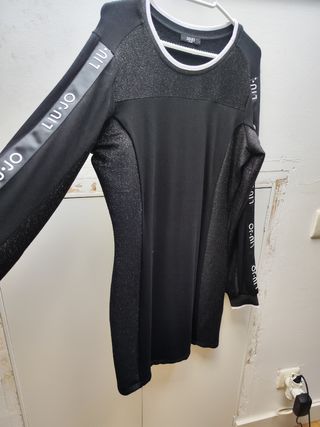 Vestido de invierno puesto solo un par de veces