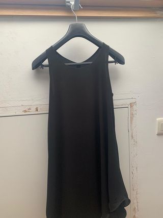vestido negro de verano, suelto . como nuevo