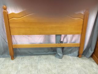 Vendo cabecero con 135 de matrimonio