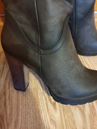 Botas altas de tacón