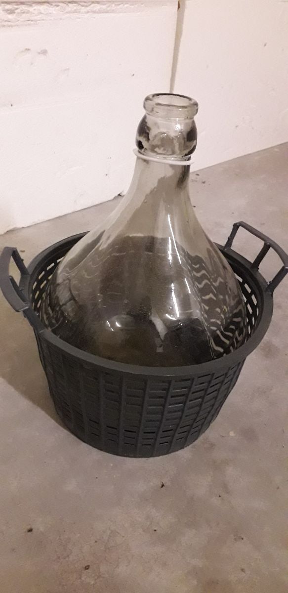 Vendo damigiana in vetro bocca stretta, 5 litri 