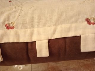 cortina bordada color hueso