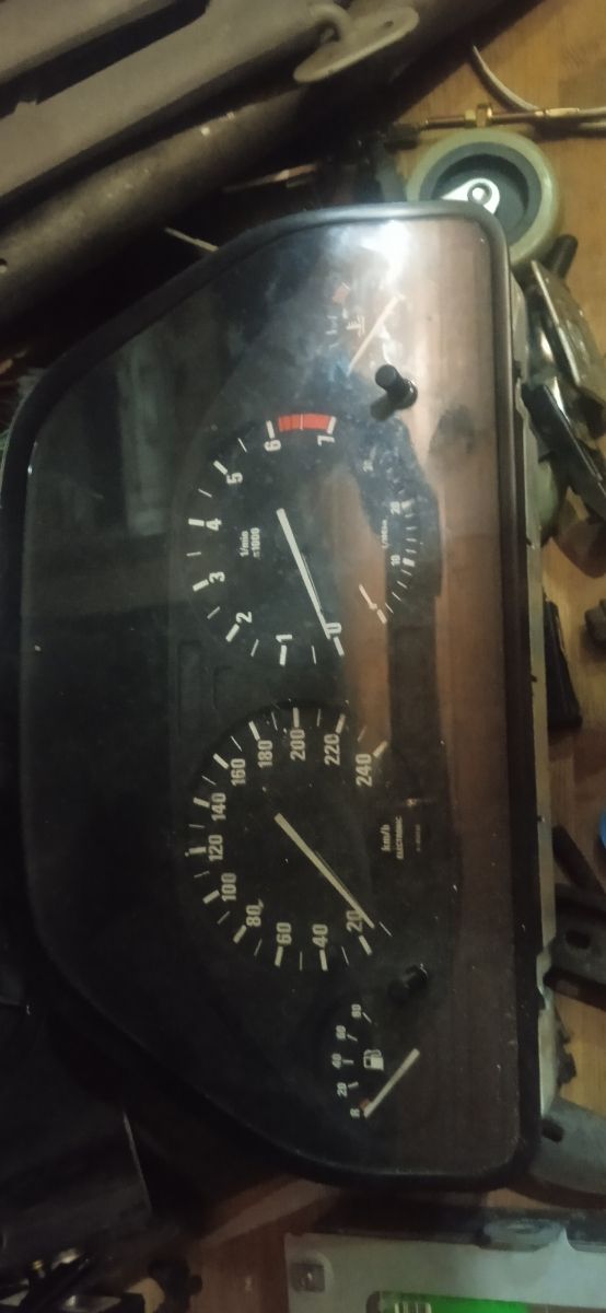 marcador  bmw 525i e34