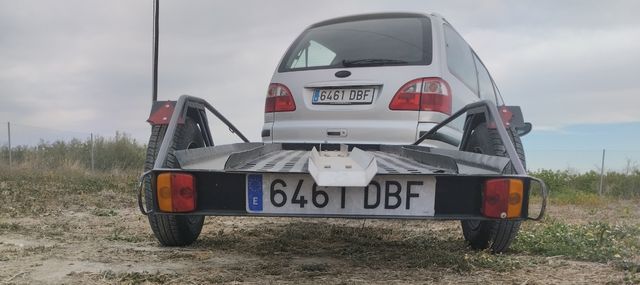 SE ALQUILA REMOLQUE 3 MOTOS 