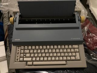 Olivetti ET personal 55 - Máquina de escribir