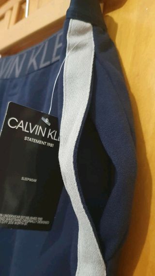 CALVIN KLEIN ORIGINAL A ESTRENAR XL DE U.S.A 