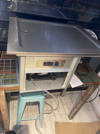 Vtrina pasteleria/ Placa fria 2GN distform