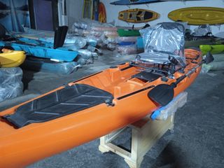 KAYA DRACO-KAYAK MODELO BARRACUDA PEDALERA ALETAS