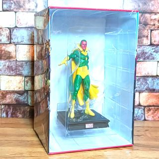 Marvel action figure visione con poster e storia