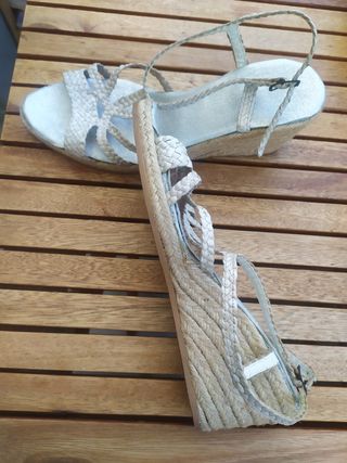 Alpargatas de cuña 39