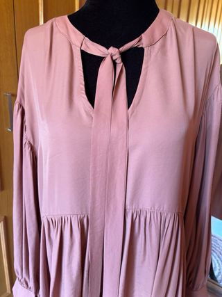 Vestido corto manga larga