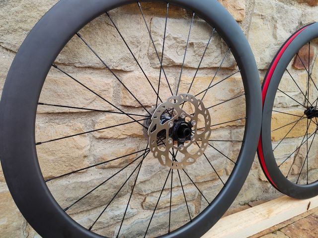 Rueda Trasera para Disco Center Lock Carbono 50mm