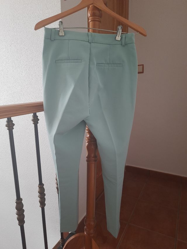 Pantalón Stradivarius 