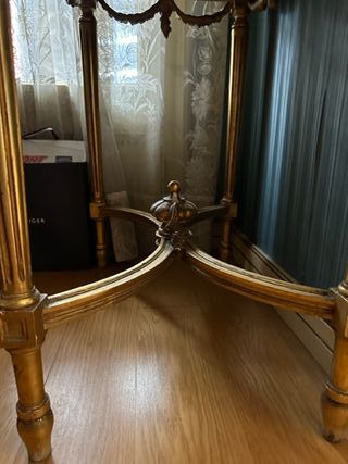 MESA ANTIGUA DE MADERA DORADA Y MARMOL