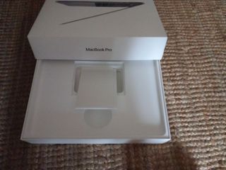 Caja macbook pro