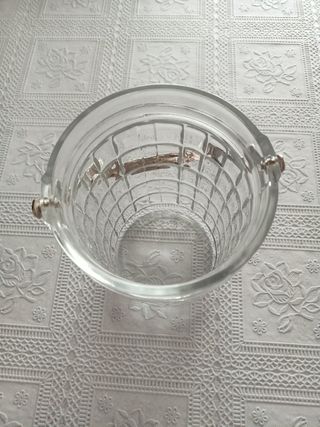 CUBITERA DE CRISTAL.
