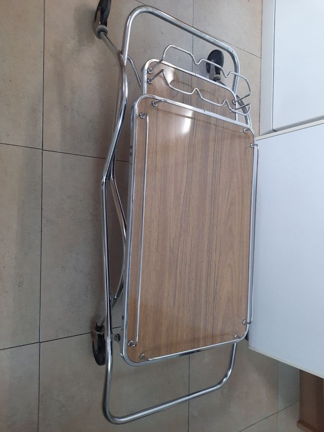 Cameriera vintage Mesa