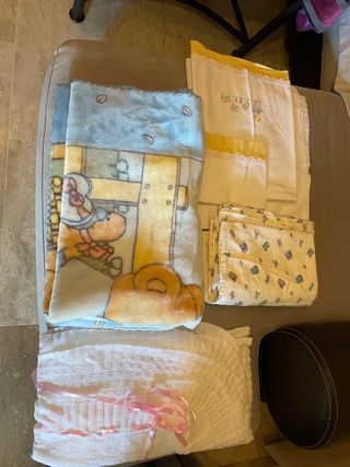 Conjunto de ropa cuna de bebé