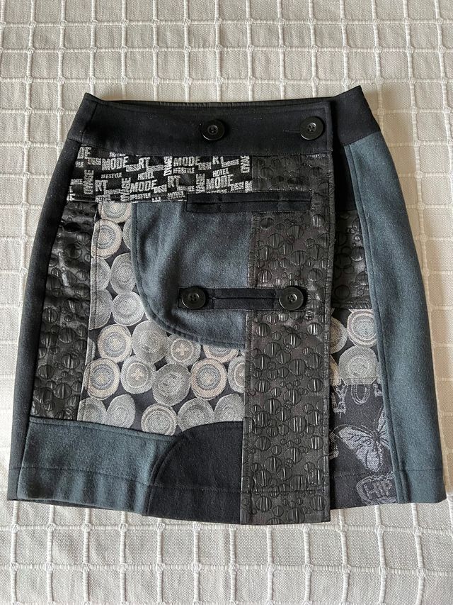 Falda corta invierno Desigual