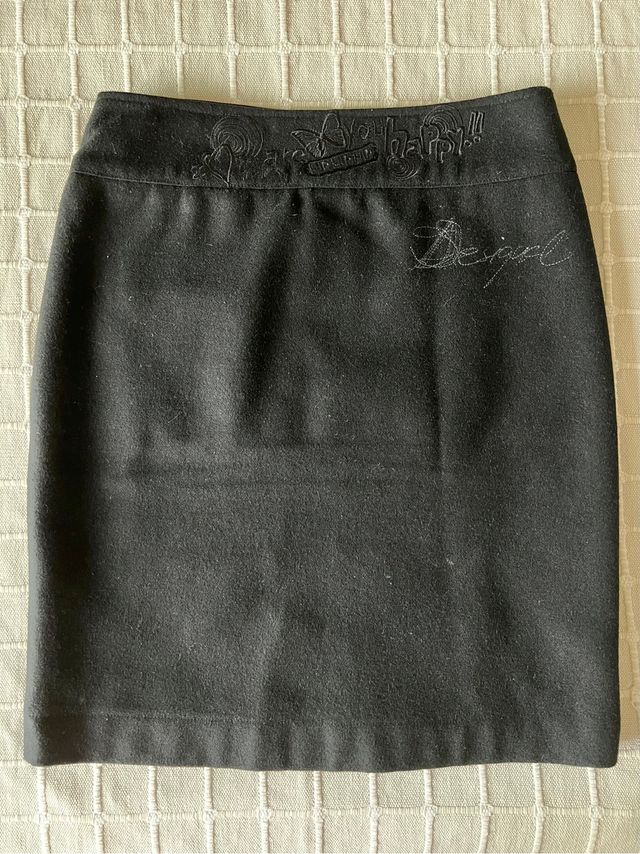 Falda corta invierno Desigual