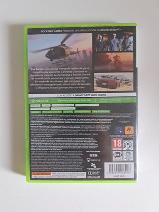 Caja Gta 5 con los 2 discos. 1 no funcional