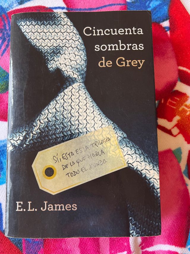 Libro CINCUENTA SOMBRAS DE GREY
