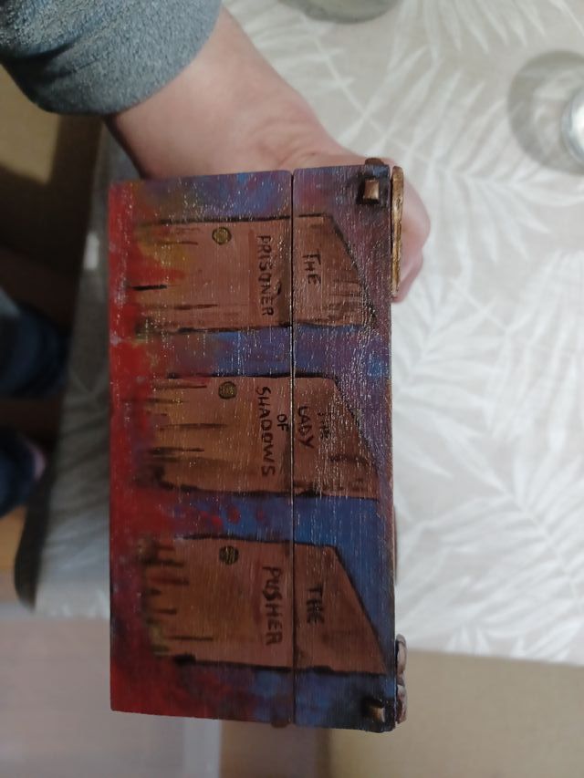 Caja joyero artesanal de La Torre Oscura