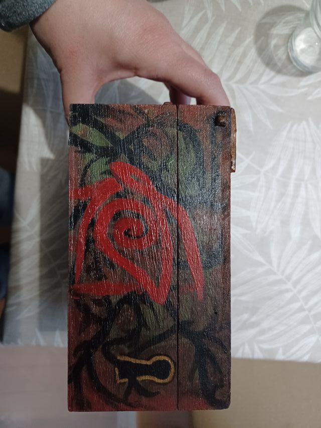 Caja joyero artesanal de La Torre Oscura