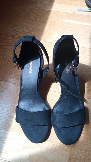 Sandalias Negras