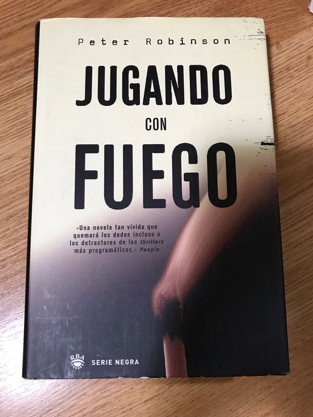 Jugando con Fuego de Peter Robinson
