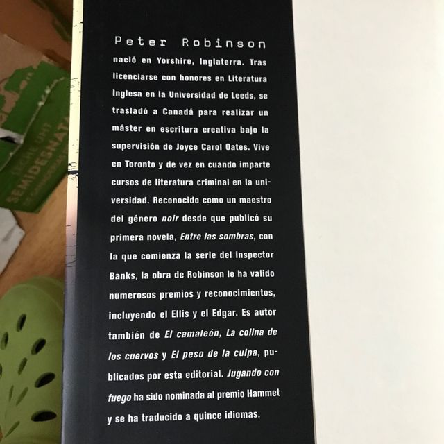 Jugando con Fuego de Peter Robinson