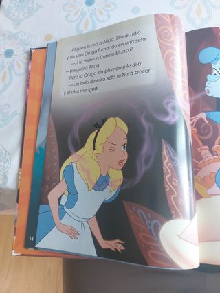 Libro & DVD Alicia en el pais de las maravillas