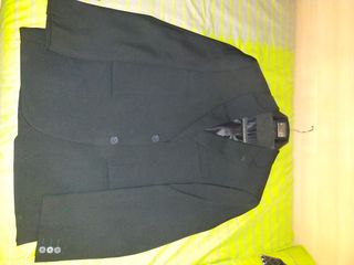 Traje negro hombre con corbata(negociable)