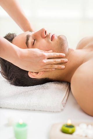 SERVICIO DE MASAJES A DOMICILIO  DIPLOMADA