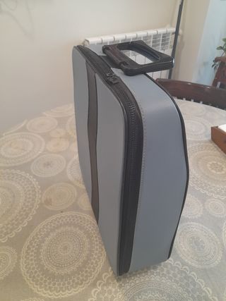 Maquina escribir Olivetti pluma 22